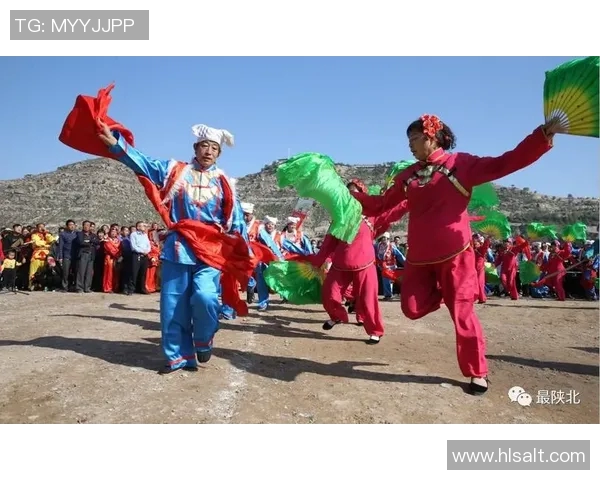 扭秧歌与足球明星的精彩碰撞视频展现传统与现代的完美融合 扭秧歌与足球明星的精彩碰撞视频展现传统与现代的完美融合